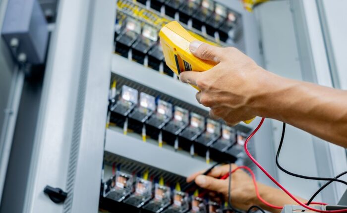 Mantenimiento Preventivo en Redes Eléctricas (2)